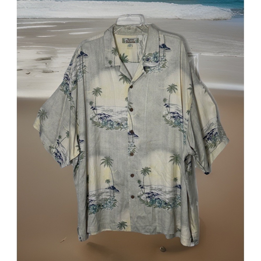 Tommy Bahama Shirt Mens XXL Gray 100% Silk Tropical Palm Tree Camp Aloha Classic